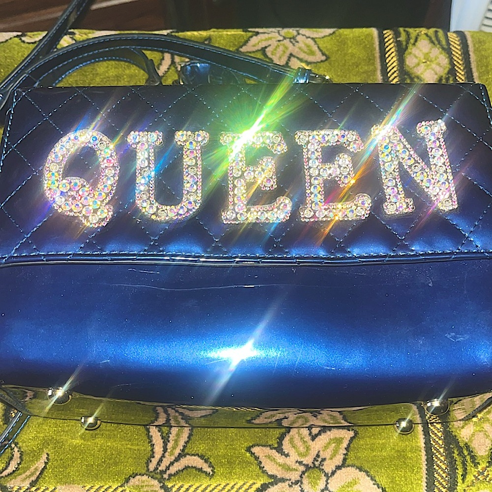 Blue satchel Queen